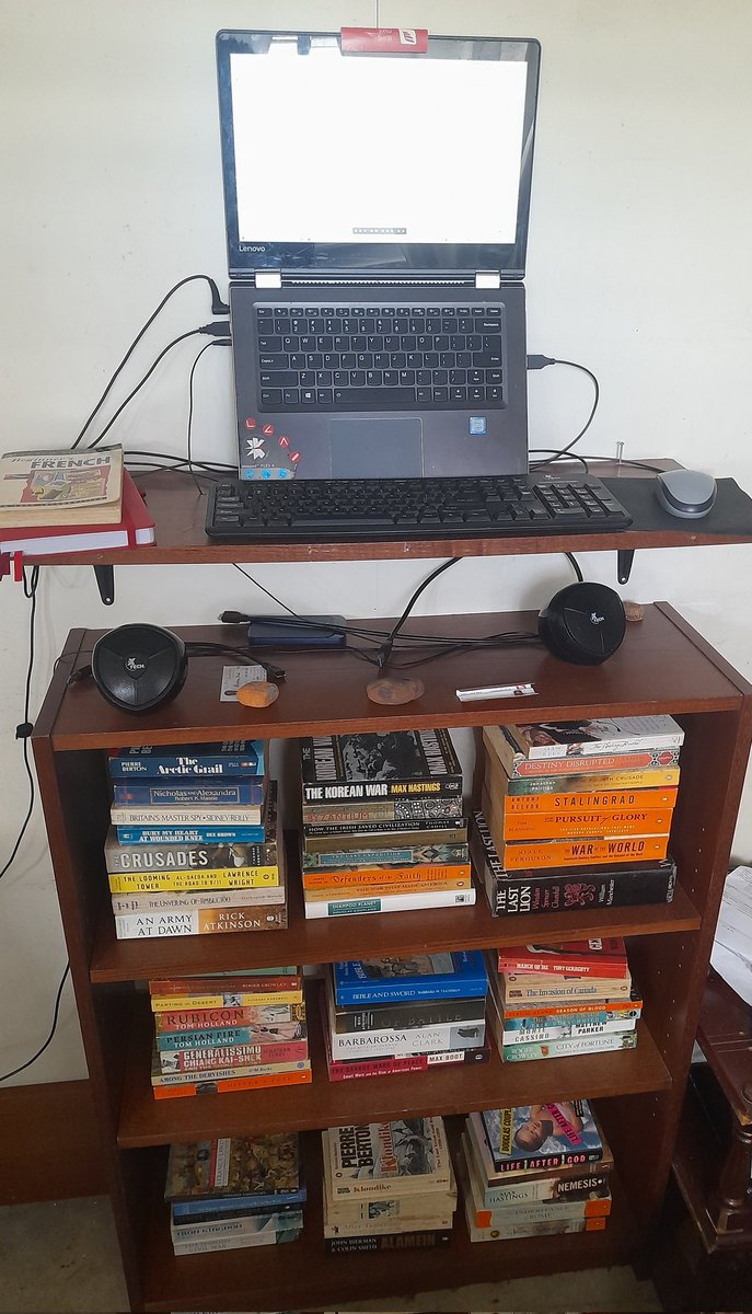 keomatherapper's tweet photo. DIY standing desk, Hip-Hop playlist and feet on shuffle.

I in my house acting a fool! Be-leeeeee-dat!!!

#RhyMinister #Freestyle #HipHop #Rap #Artist #PiecesEssential #PeaceIsEssential #Barbados #Caribbean https://t.co/y7KEnz07H7