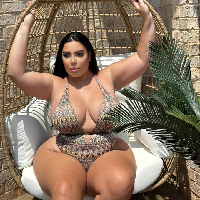 Sun kissed   https://t.co/bWO5AJGaCz https://t.co/JpWInDV5zA