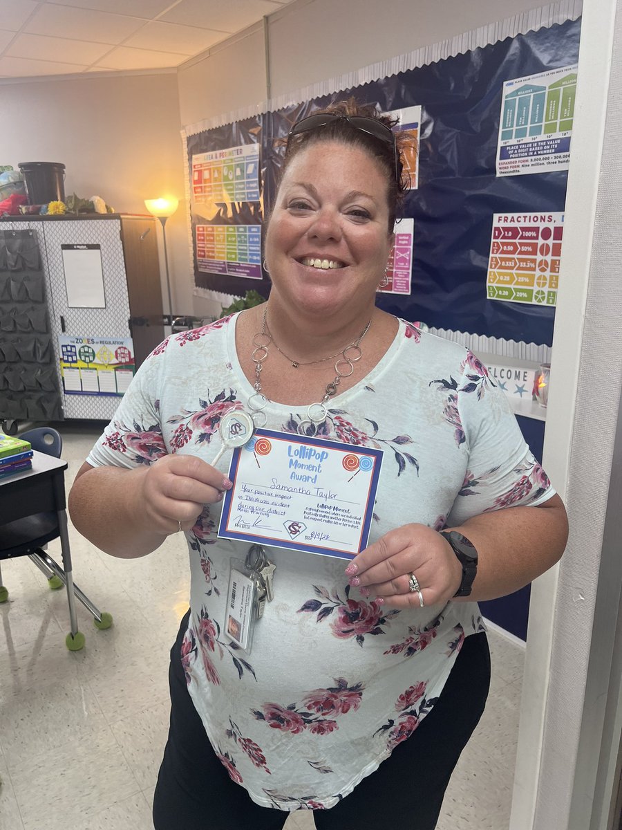 Lollipop Moment Award Winners - Mrs. Parsons &amp; Mrs. Taylor represented SCES as leaders in our District Math Leadership Team. They helped facilitate our most recent district training on Building Thinking Classrooms &amp; they rocked it!!🧡💙🤍
#PacerPride #PacerProud