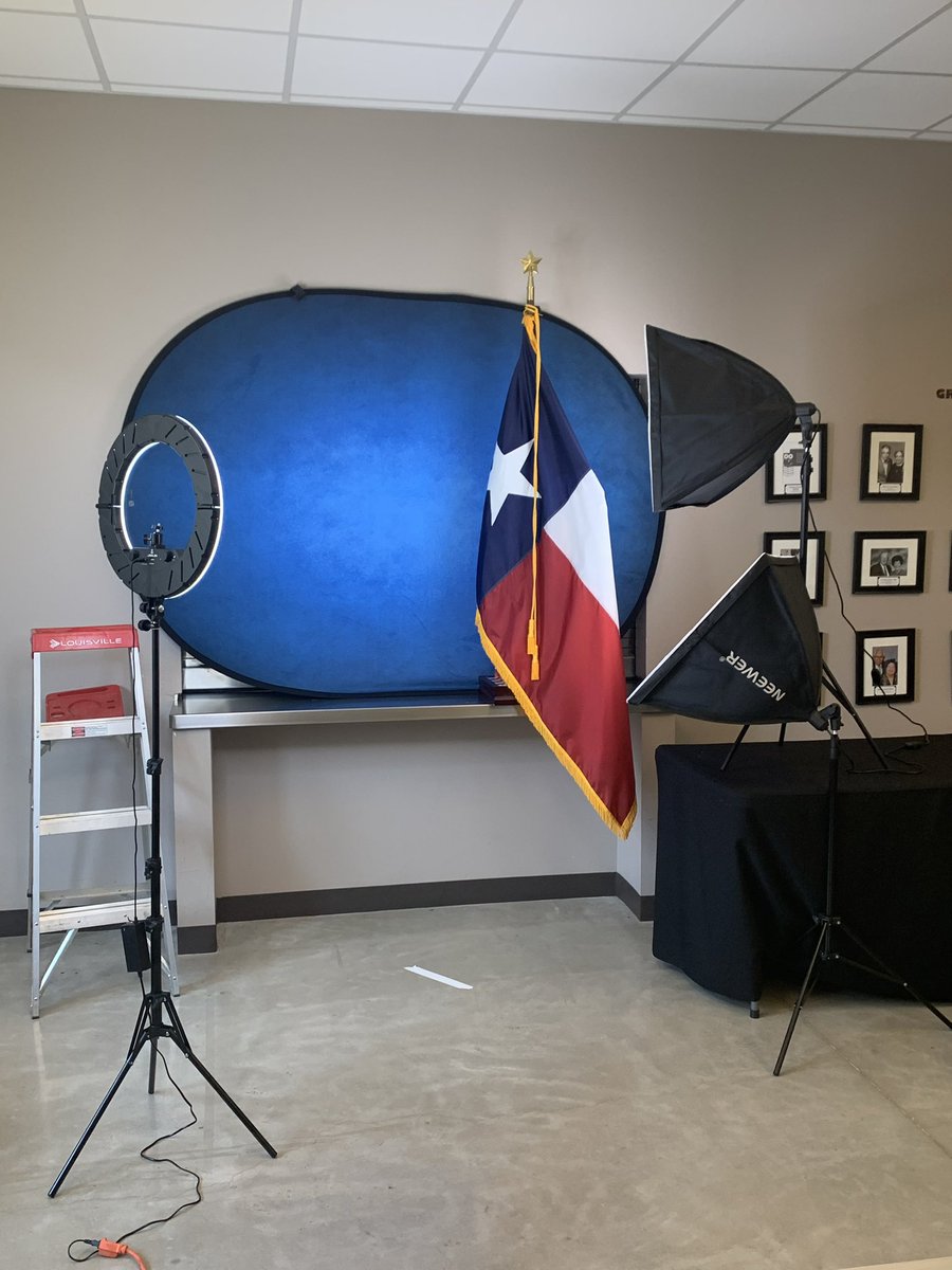 HondoPD's tweet photo. HPD picture day!! https://t.co/otgm9FhfD9