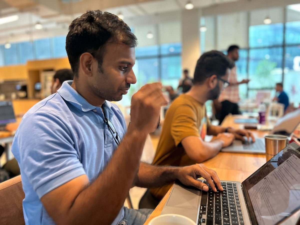 ShaliniTekwani's tweet photo. Launch day BTS at @ThreadoHQ https://t.co/5WswAYV5QW