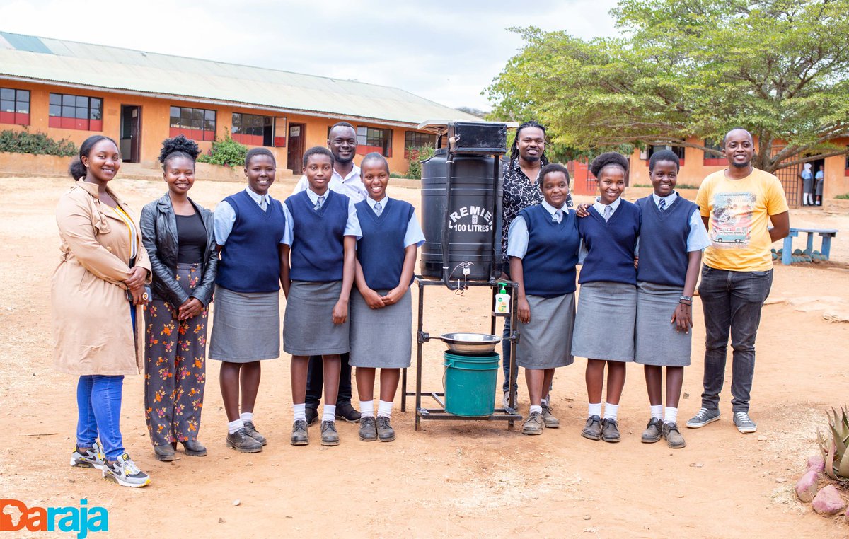 darajaacademy's tweet image. We hosted the Summit&apos;s youth Secretariat team (African Youth Climate Assembly) at Daraja to inspect our project that will be #pitched during the Africa #Climate Week 2023. 
During the @AYCAssembly2023 &amp;amp; @AfClimateSummit, Daraja will showcase the Automatic Handwashing Machine.