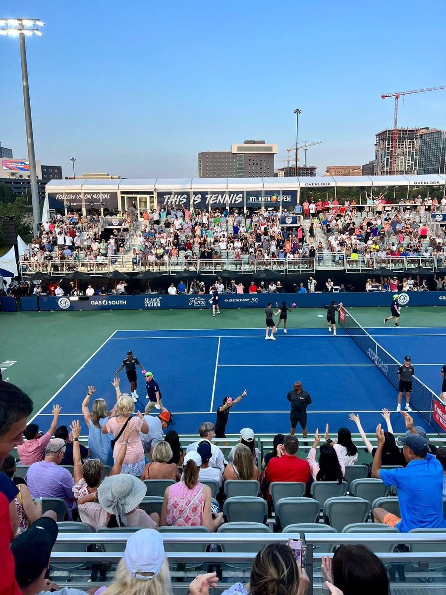 Ramhr1234's tweet photo. Watching a tennis match. Going to support sports like this is refreshing for both the mind and the person. The spirit of sports also becomes stronger. Therefore, I want others to go too.🏃‍♂️📷
@Tennis
#comedy https://t.co/ORI6wo7WRE