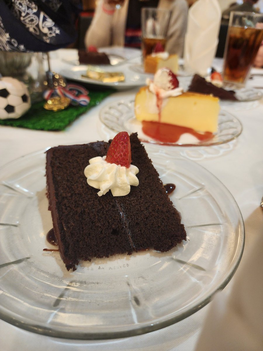 SuperD_Cooper's tweet image. Dr. Marquez @mcwhirterelem informed us about dessert😋 #ccisdmvt