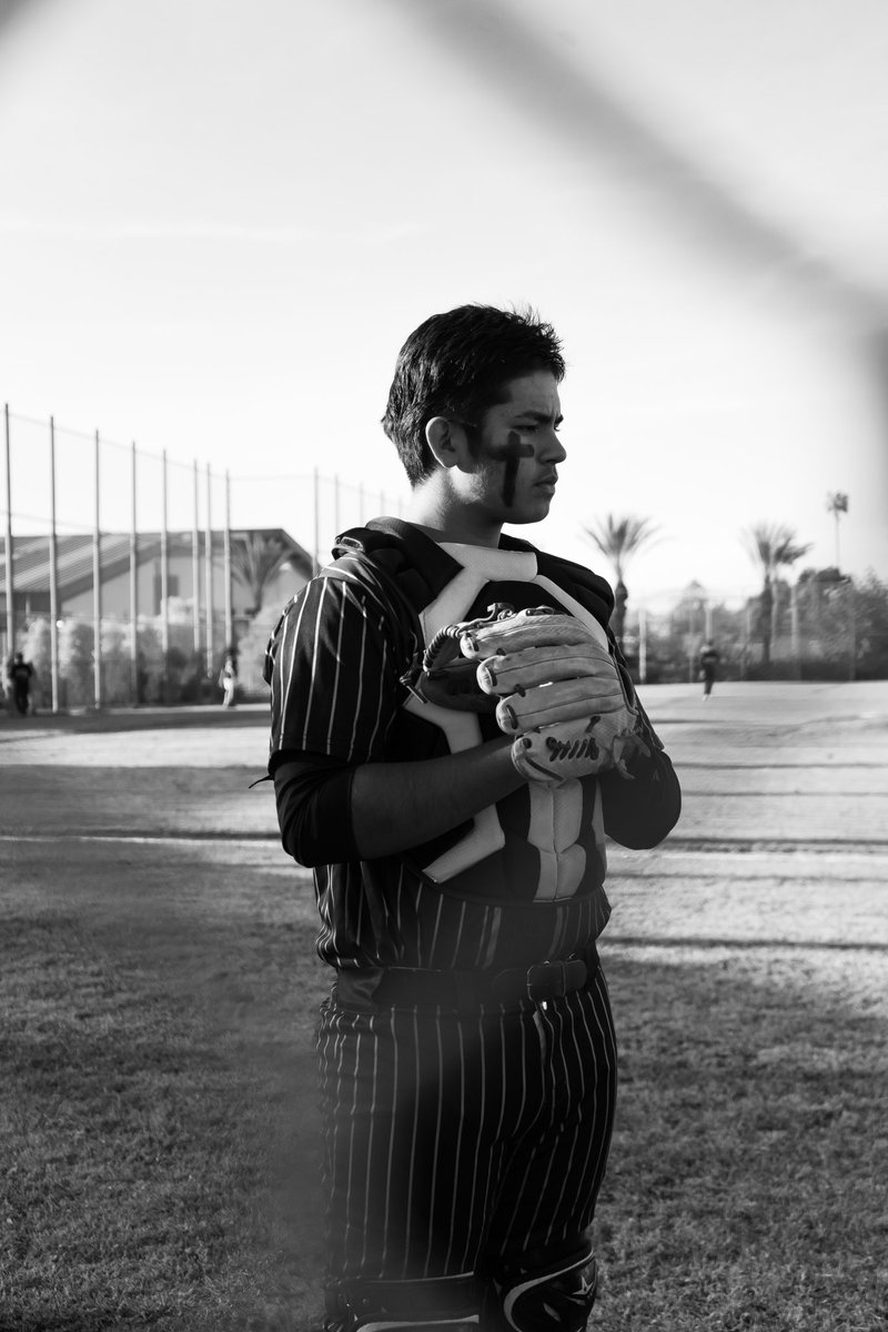 bvpvids's tweet photo. missing baseball season, but ohhhh so excited for FOOTBALL! https://t.co/SoKRkO9aip