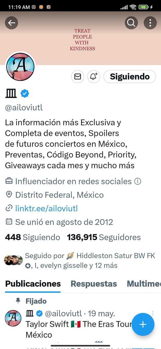 Lunastyles28's tweet photo. @ailoviutl Yo no me considero fan pero mi hermana siempre ha Sido fan de Romeo Santo y quiero darle los boletos como regalo de cumpleaños, ha Sido fan desde que tenía 8 años y cuando vino al foro sol pudo ir, pero está vez no pudo alcanzar boletos, la verdad me gustaría que fuera es muy fan https://t.co/knD9ABsXKw