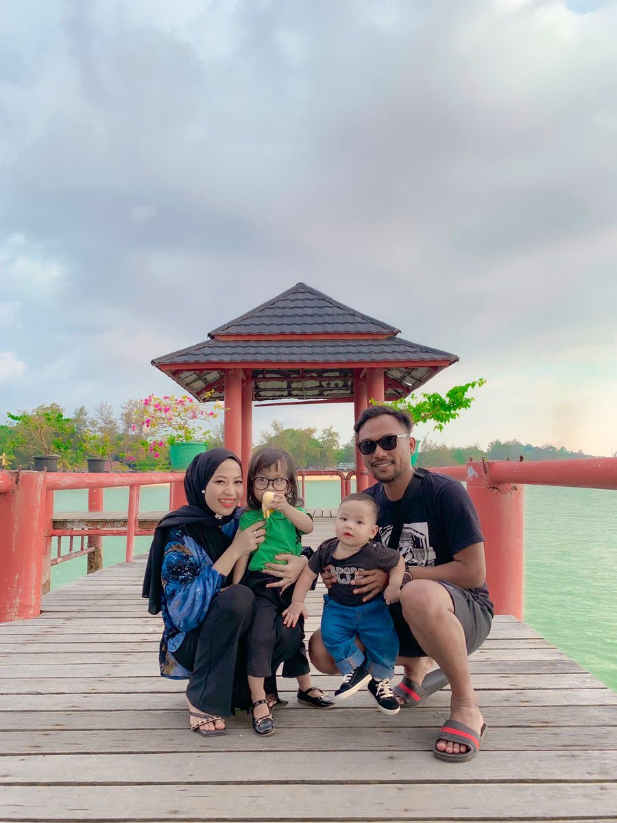 FHS_Kratom's tweet photo. Summertime holiday 🌻 https://t.co/aTmP3TUzuP