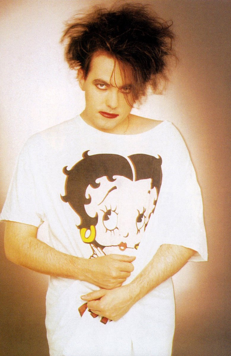 Impsansi's tweet photo. Robert Smith ― 1987 https://t.co/2j4bZfxEc5