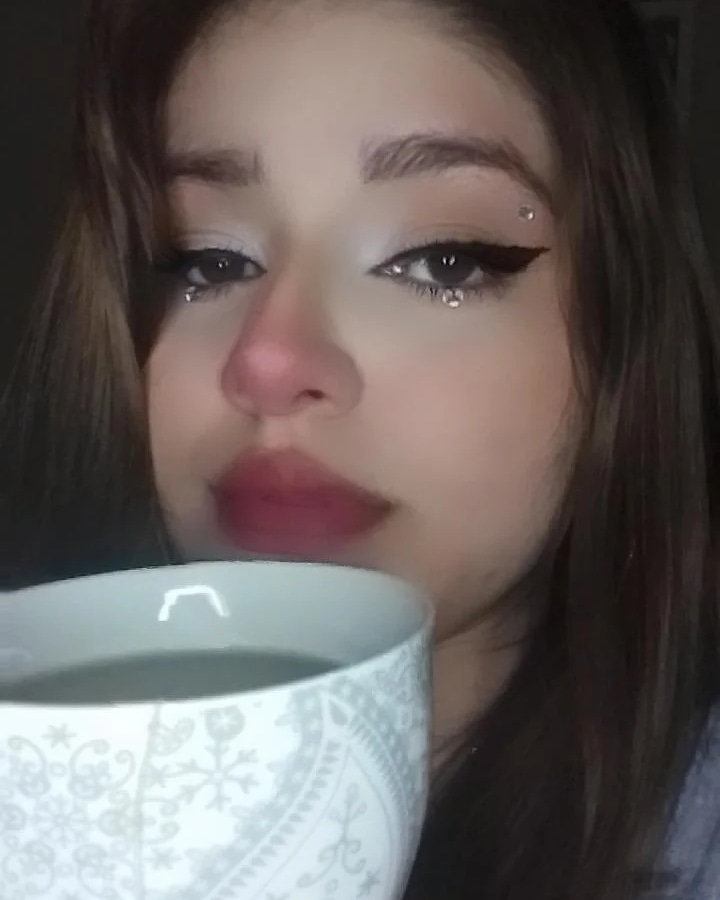 damaged_anto's tweet photo. Soy el sol que nace y el día que muere.🌈

https://t.co/60nSYlxRry

https://t.co/bqakhdBPOT https://t.co/gzb31eYJmg