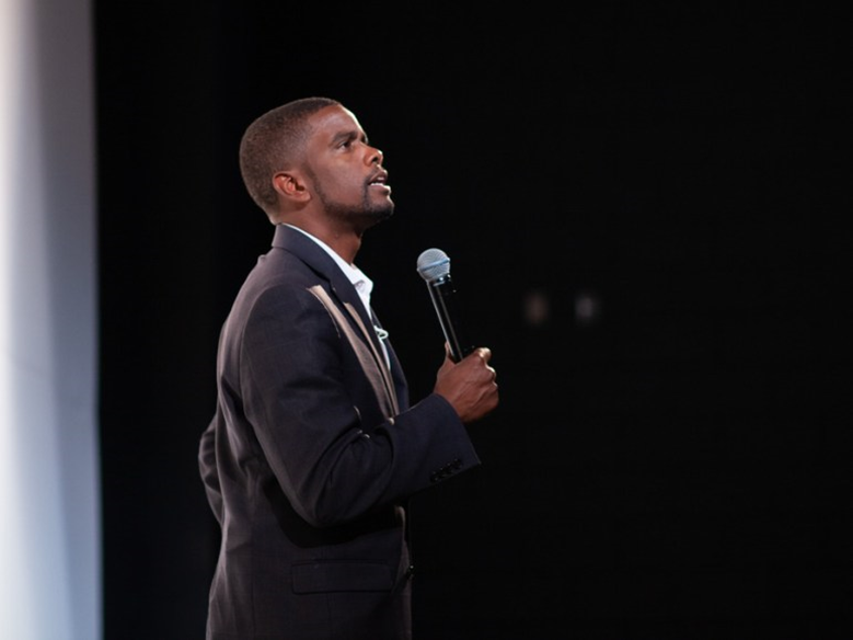 ItsBasicDoc's tweet photo. Empowering change at the @SaintPaul premiere of #ItsBasic, hosted by @MelvinCarter3,  fans the flames of the Guaranteed Income Movement. 🔥

Read more about the inspiring event @MetroStateU: https://t.co/JjHKG5kInA https://t.co/OP7QRrS55v