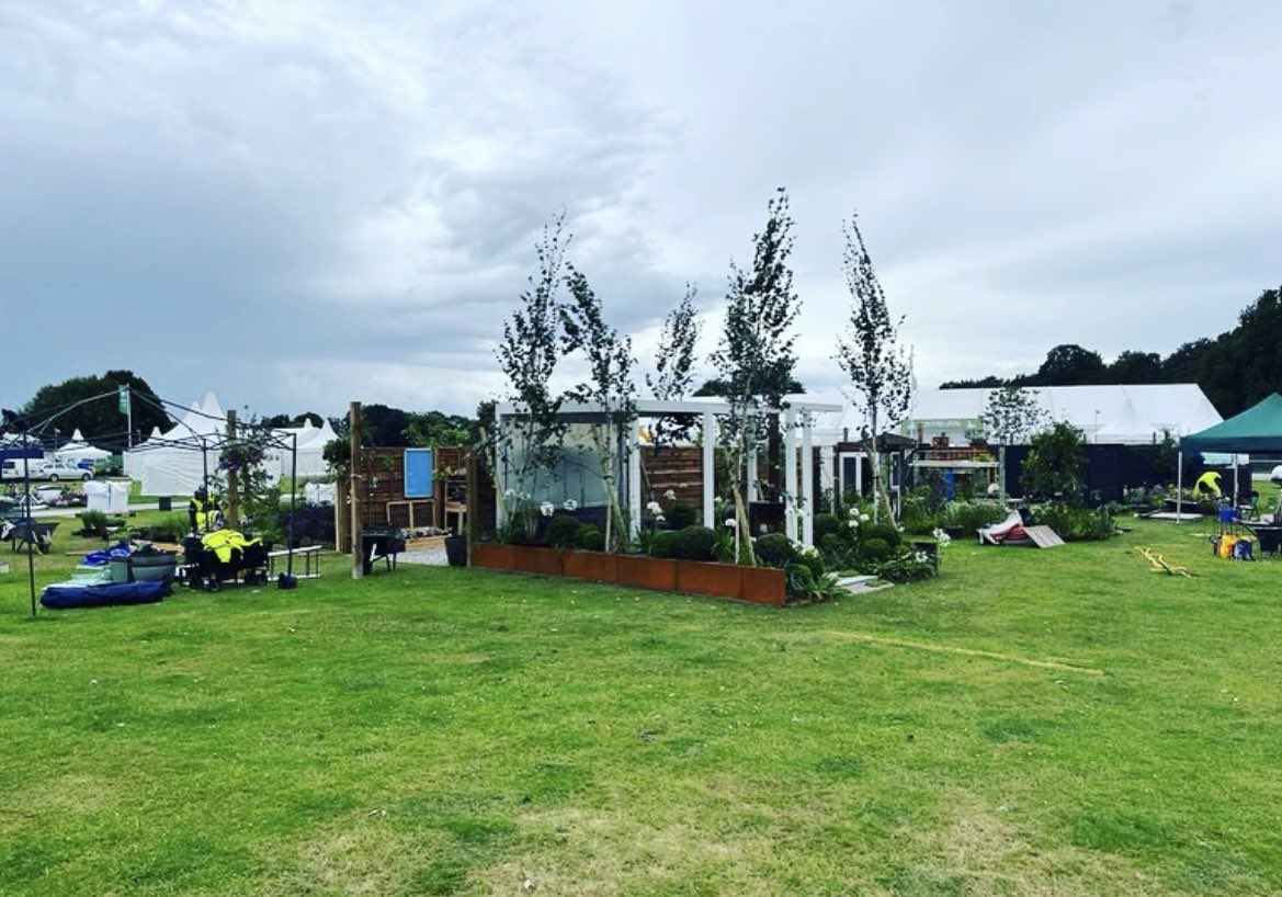 KRMSafety's tweet photo. RHS Flower Show Tatton Park! The sun stuck around for this one, thankfully ☀️ 🙌

Great outdoor event for the whole family organised by RHS Flower Show Team and made safe and sound by us lot at KRM Safety Management!
#KRMsafetymanagent #healthandsafety #tattonpark #rhsflowershow https://t.co/NtolyQ3CY0