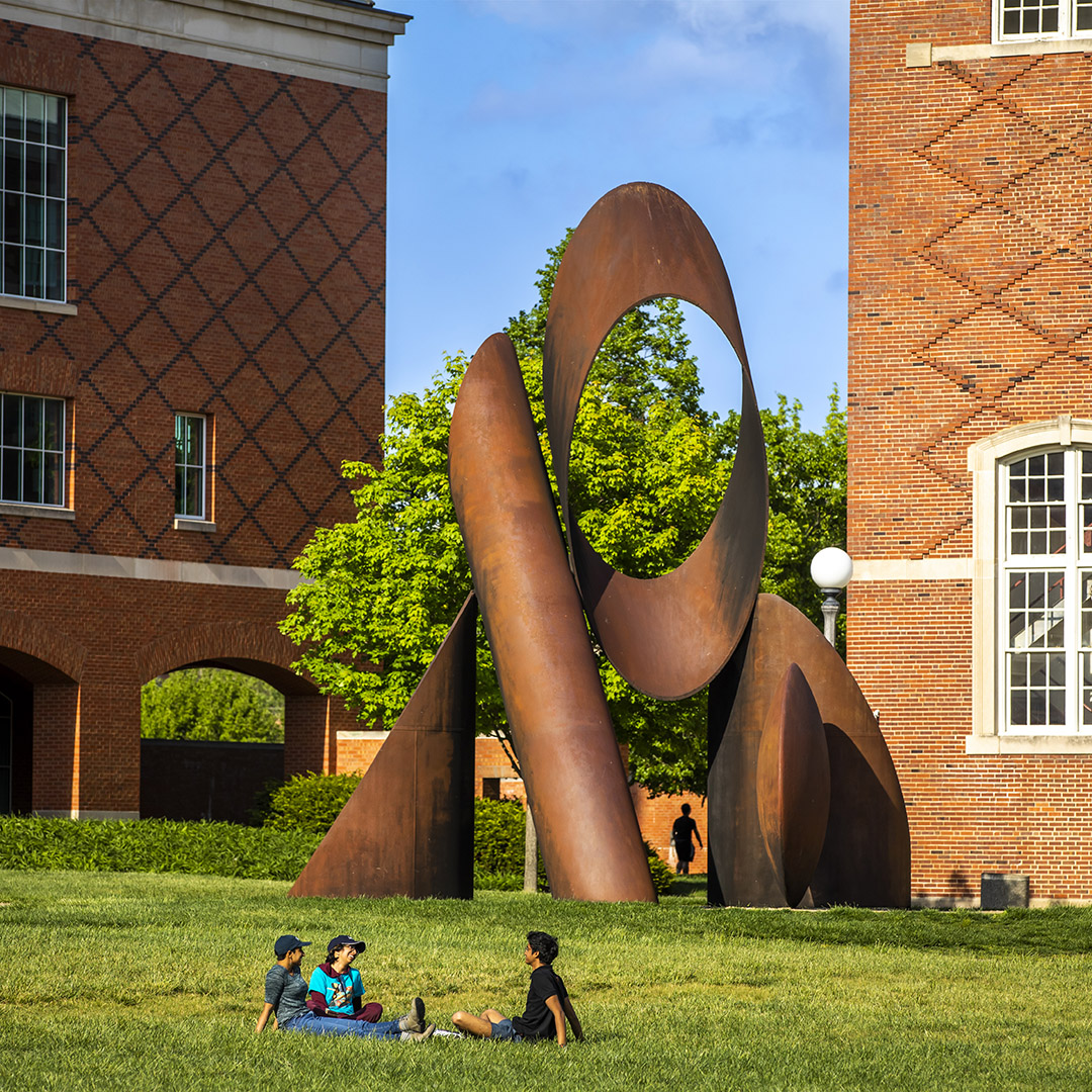 UofIllinois's tweet photo. 🎶 You get the best of both worlds. 🎶 

According to Money, #ILLINOIS is one of only 34 5-star U.S. universities for quality + affordability. https://t.co/YjeR9OB7mJ