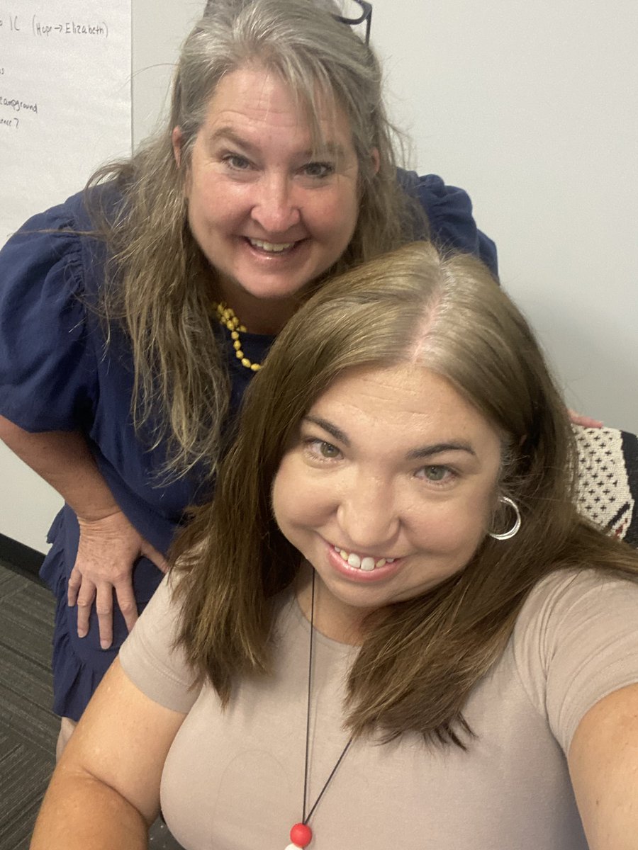 kelegrid's tweet photo. It was an awesome first day with students! #LCPride @LewisburgShines https://t.co/hsl3Oa7hXU