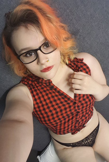 Today is my 5 year anniversary of doing degenerate shit for a living ✨ https://t.co/n9ovp2CDaz