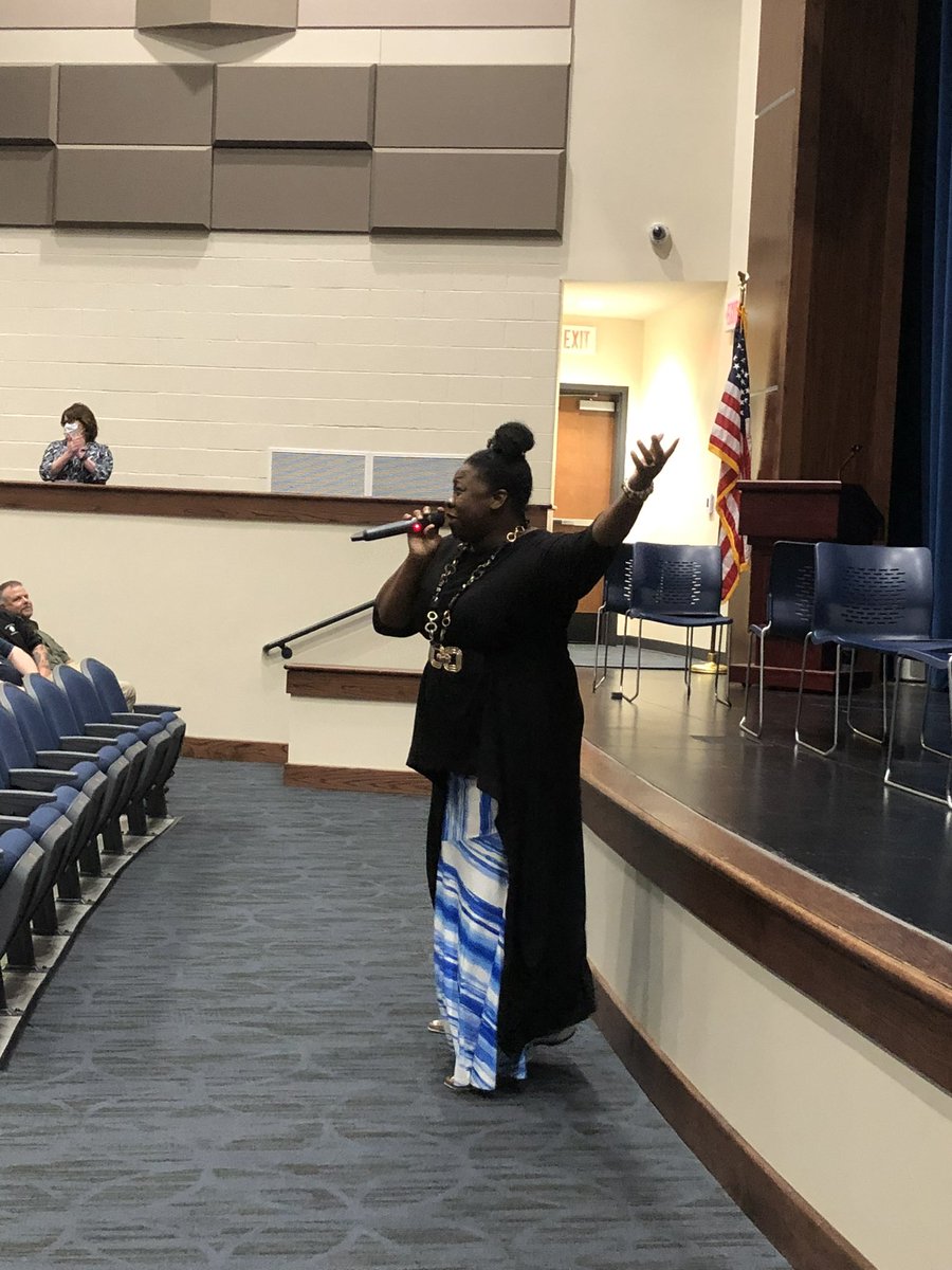 SuptDionStevens's tweet photo. I’m not sure how everyone else wraps up District Day, but for us karaoke by Mrs. Sherman will get anyone in the back to school spirit!! #Yourfuturestoryisourfuturestory https://t.co/RBwLyxWdxC
