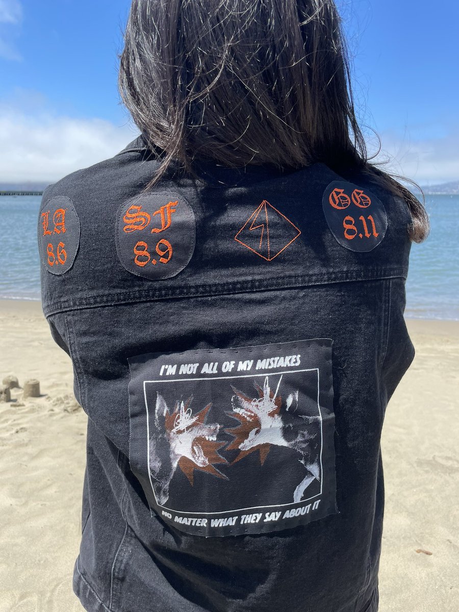 chemical_mutt's tweet photo. So ready for Round 2 of @lsdunes in SF tonight!!
Me and my bestie @LyCroixx worked hard on these jackets. It’s been a lot of trial and error but I’m super proud of them🧡🦂
#lsdunesSF https://t.co/hdpfmoio6F