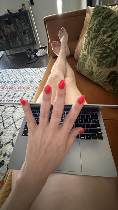 Taking custom orders on my site today.   Just a reminder that https://t.co/lQzUlnucOE the ultimate internet