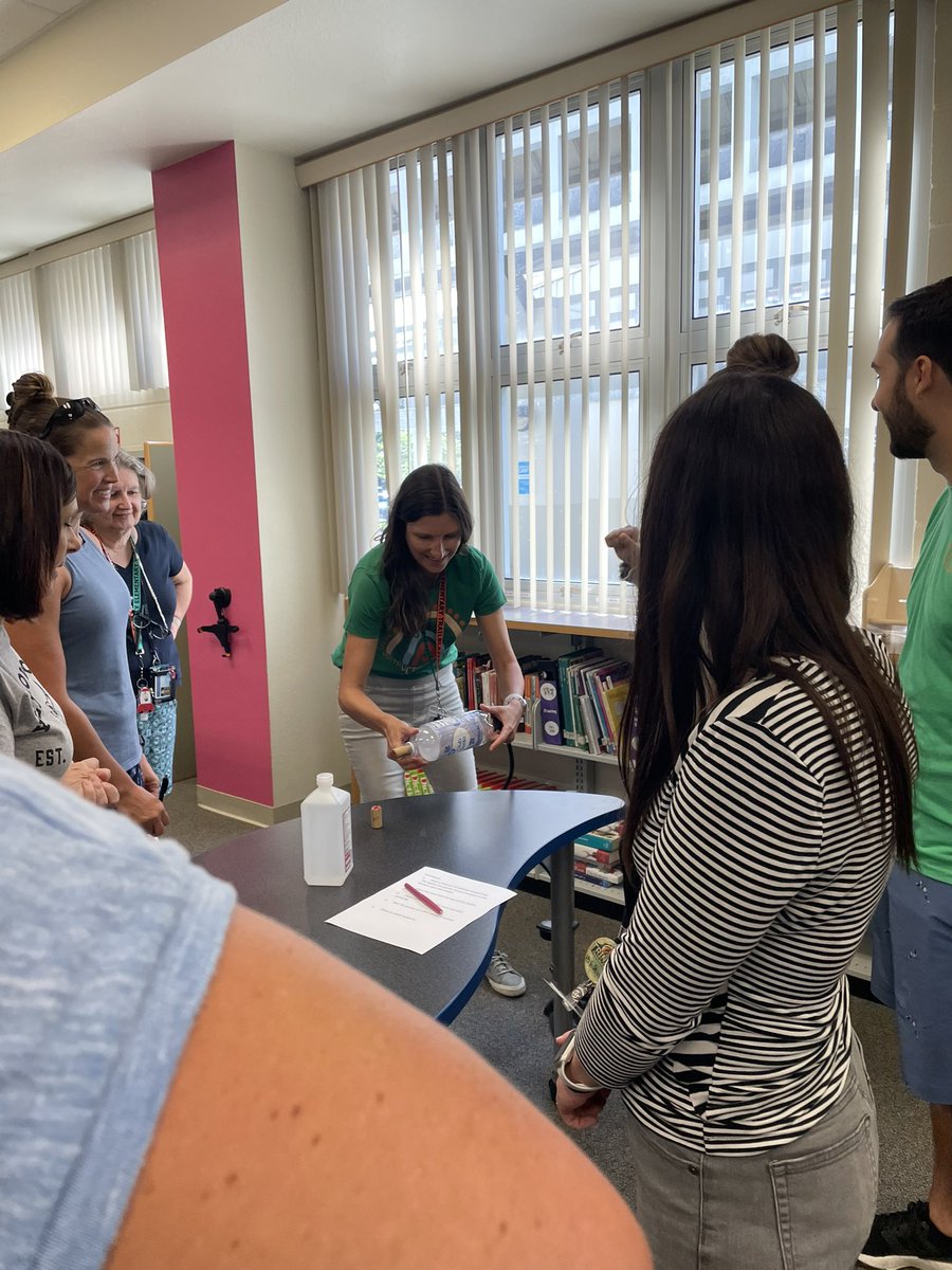 Trinity_Elem's tweet photo. Trinity teachers are ALL IN when it comes to engaging our students in science instruction! #itsallaboutengagement #stretch #pascoscience https://t.co/g4PodtugA2