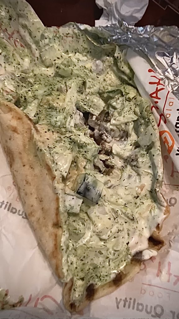 SushiAndCars's tweet photo. U n l i m i t e d  S a u c e #seaofflavor #gyro #halal https://t.co/09CePlF8IW