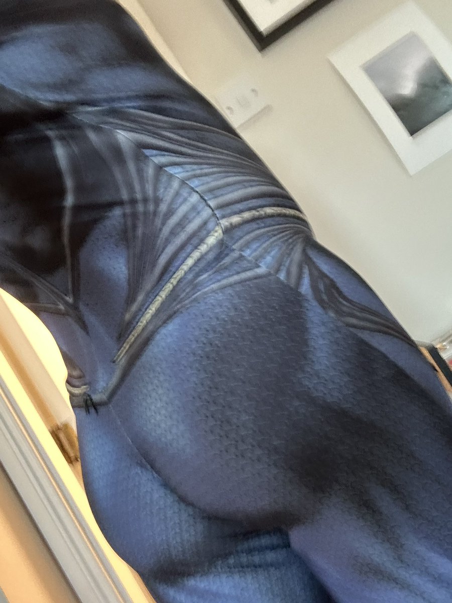 For a man who doesn’t like superhero films, I enjoy wearing this suit to an absolutely obscene extent 🦸🏻‍♂️