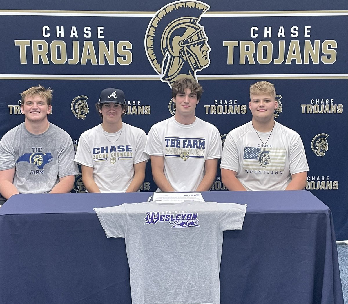 CoachHoyle816's tweet photo. “Blue is for bruises and Gold is The Standard” has been a motto in “The Barn” for 3 years. This guy exemplifies the hard work it takes to compete at the next level. Congratulations to Daylon Lemons for signing with Kentucky Wesleyan. That’s 3 in 3 years! #FearTheFarm @CHASE_High https://t.co/ejyOwNloiw