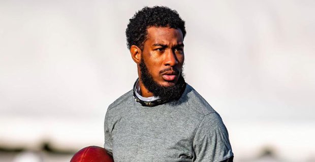 SLeonard27's tweet image. Behind The Fast Rise of Kam Martin: A profile

• UCF Offensive analyst in ‘21
• Incarnate Word RB Coach ‘22
• UIW rushing yards record
• Texas State RB Coach ‘23
• UCF RB Coach ‘23
• 3 bluechip RB commits at UCF
• Member of the 30Under30 CFB coaches
247sports.com/college/centra…