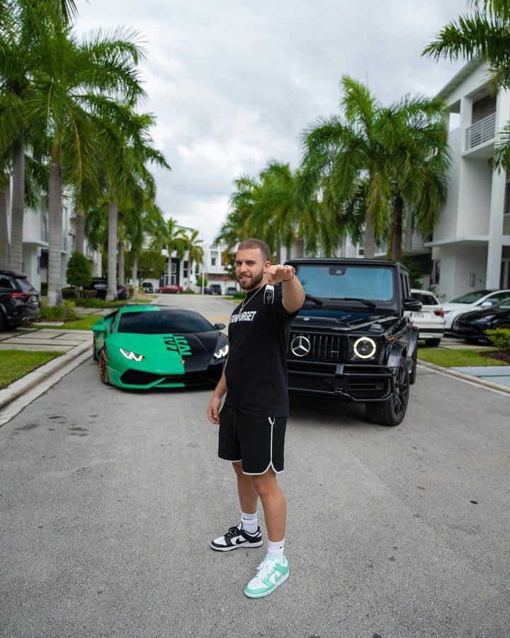 matthew1520737's tweet image. Only experiences no attachments, AMG G 63s SOLD , was definitely one of the funnest cars 10/10…. But something more gangstaaaa is OTW 

#setandforget #forexpaid #rocket21challenge #setandforget 

Any guesses ?