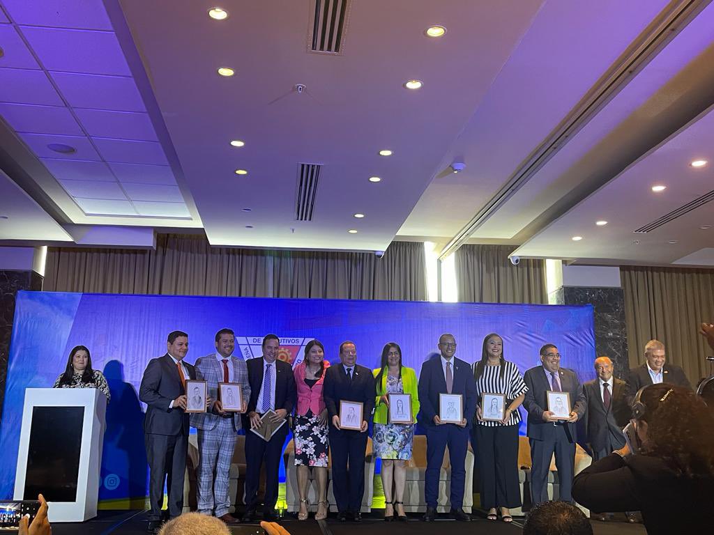 de servicios logísticos que participan en la trazabilidad de las mercancías.
@nitocortizo <a href="/presidenciapma/">Presidencia de la República de Panamá</a> @apedeorg @apedecolon @micipma