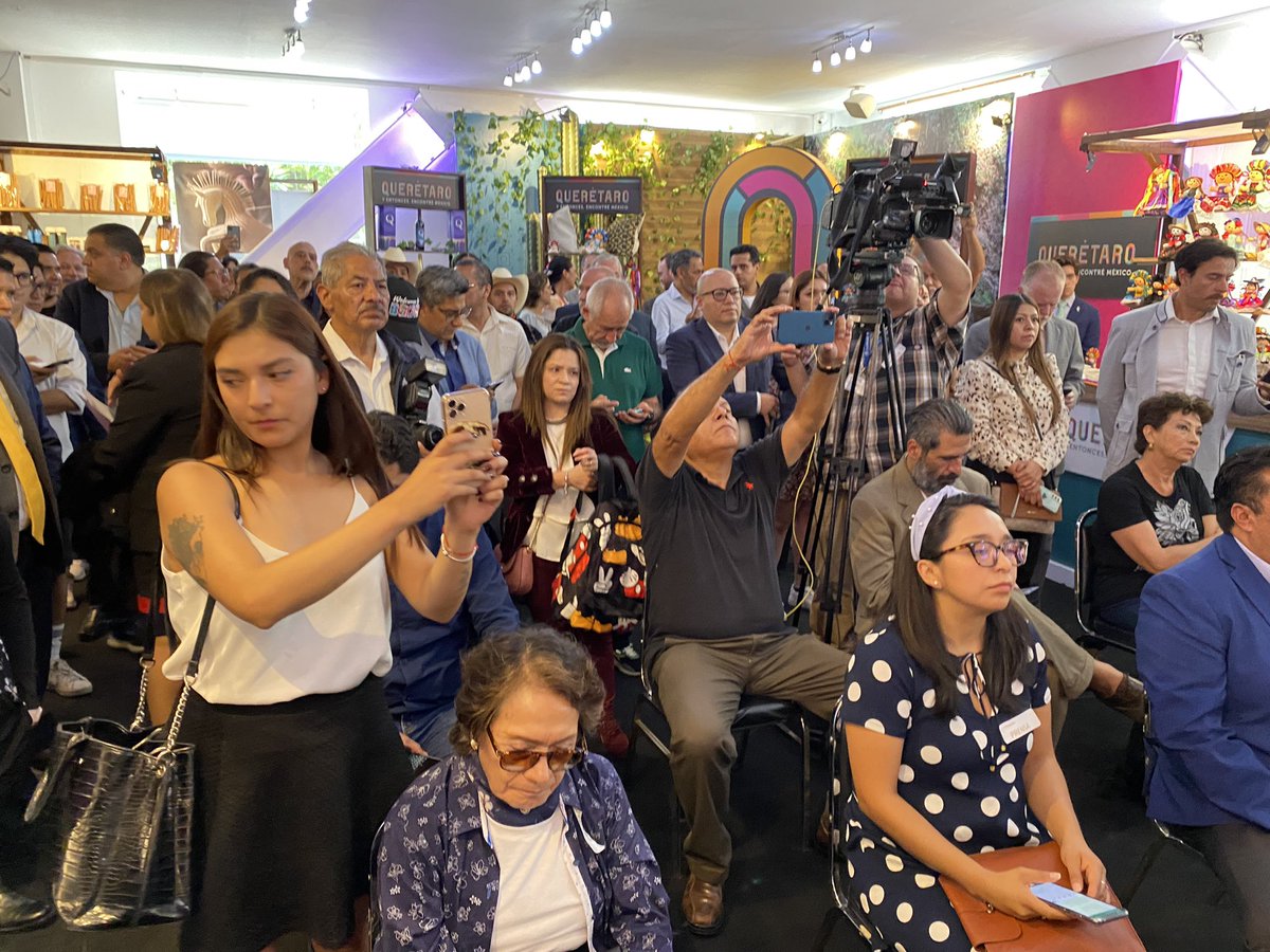 Casa llena en #PuntoMexico pues hoy se inaugura la presencia de #Querétaro en esta gran vitrina turística <a href="/QroTravel/">Querétaro Turismo</a>