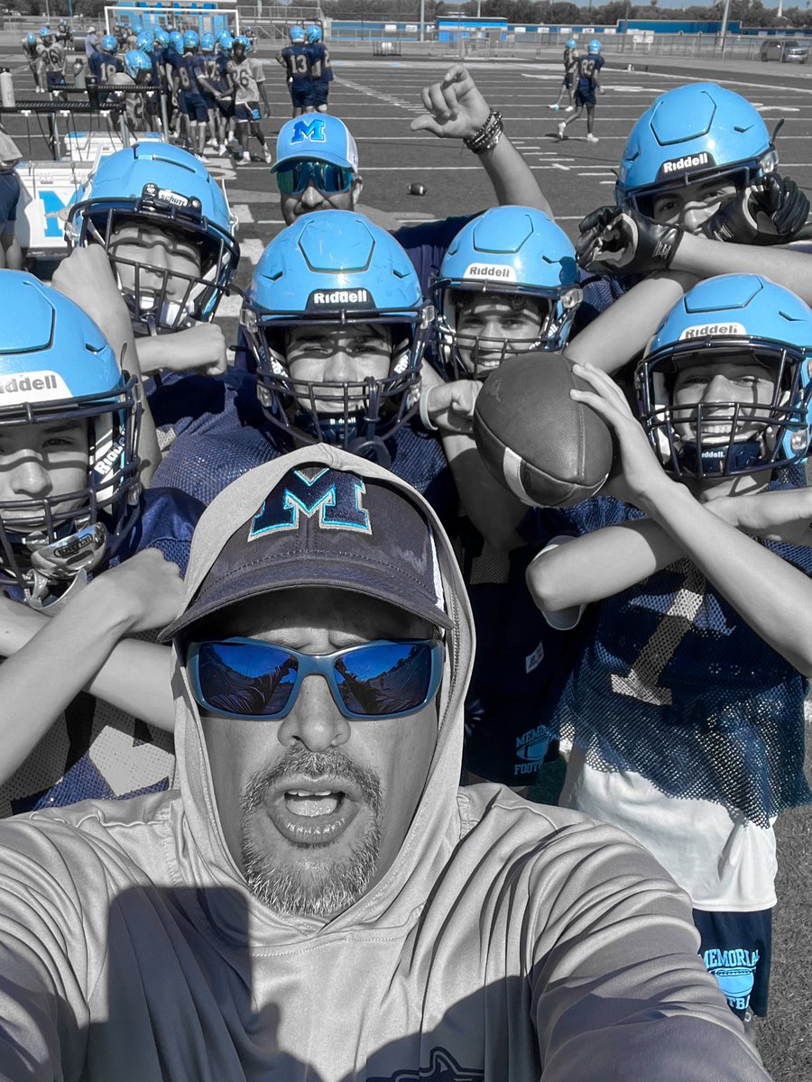 CoachMaldonado2's tweet photo. Another great day for the Offensive boyz. 2X for the Xfactors. 
@elonmusk @DezBryant 

#1Pride #ThrowUpTheX #SpaceX https://t.co/f59u3klIbU