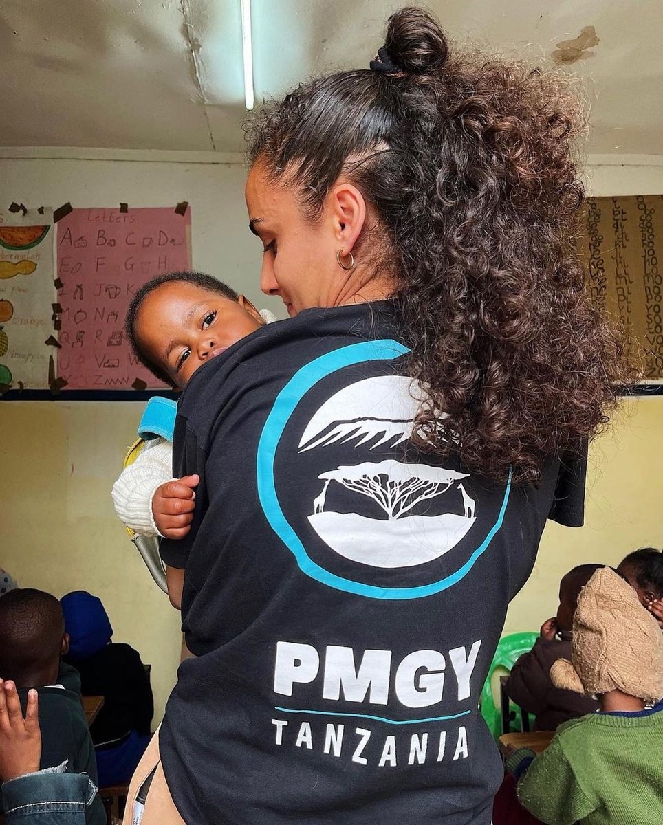 PlanMyGapYear's tweet image. POV: You’re finally on that trip and nothing else matters in the current moment 🎈⁠
⁠
📸: pmgy_tanzania⁠
⁠
#pmgychildcare