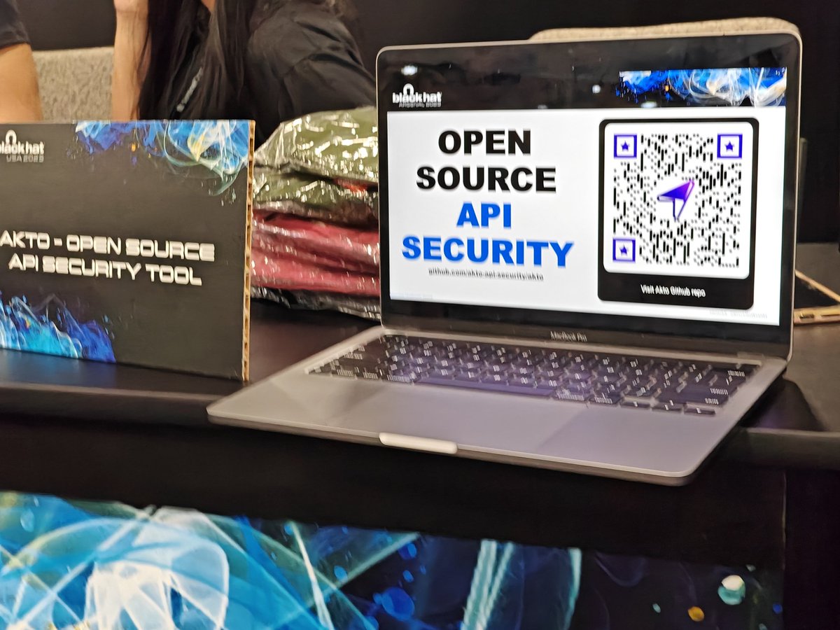 NutanKumarPanda's tweet photo. Crazy crowd #BlackHat2023 at #BlackhatArsenal station 4. "Akto - Open Source API Security Tool" by @Aktodotio @BlackHatEvents #BHUSA https://t.co/A018VwVYFm