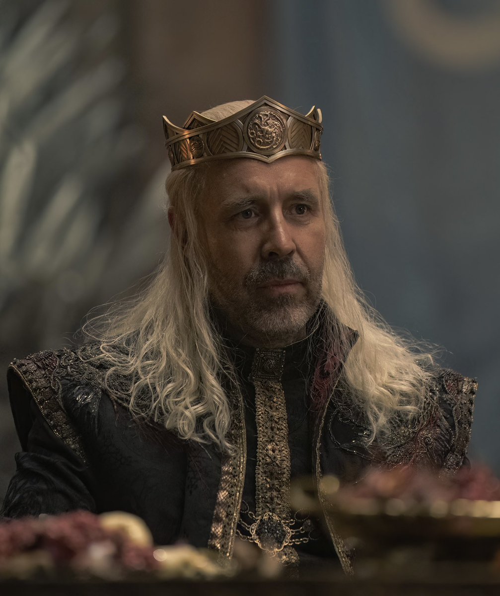 westerosies's tweet photo. Which death was more impactful, Ned Stark in Game of Thrones or Viserys Targaryen in House of the Dragon? https://t.co/VBF9Pl6MPg