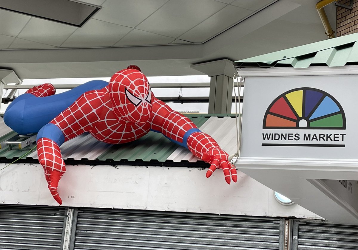 Free Comic Con event this Friday and Saturday <a href="/Widnes_Market/">Widnes Market</a>  Vehicles and props, characters, freebies and competitions!