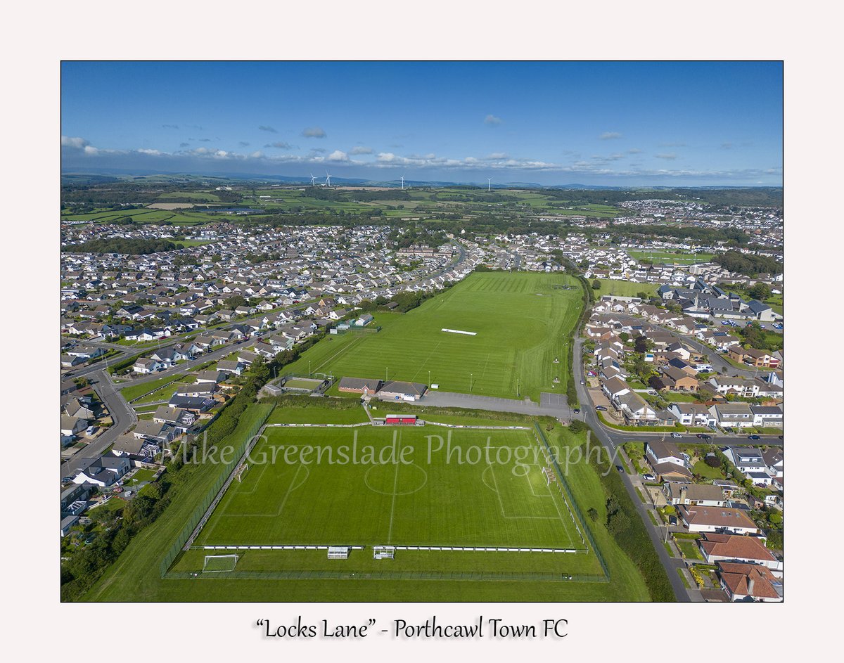 ActionTog4ever's tweet photo. Today's ground photos- 'Locks Lane' - @PorthcawlTownFC  #PTAFC #UppaTown @SWAllianceLge https://t.co/JgkZ5mqoCU