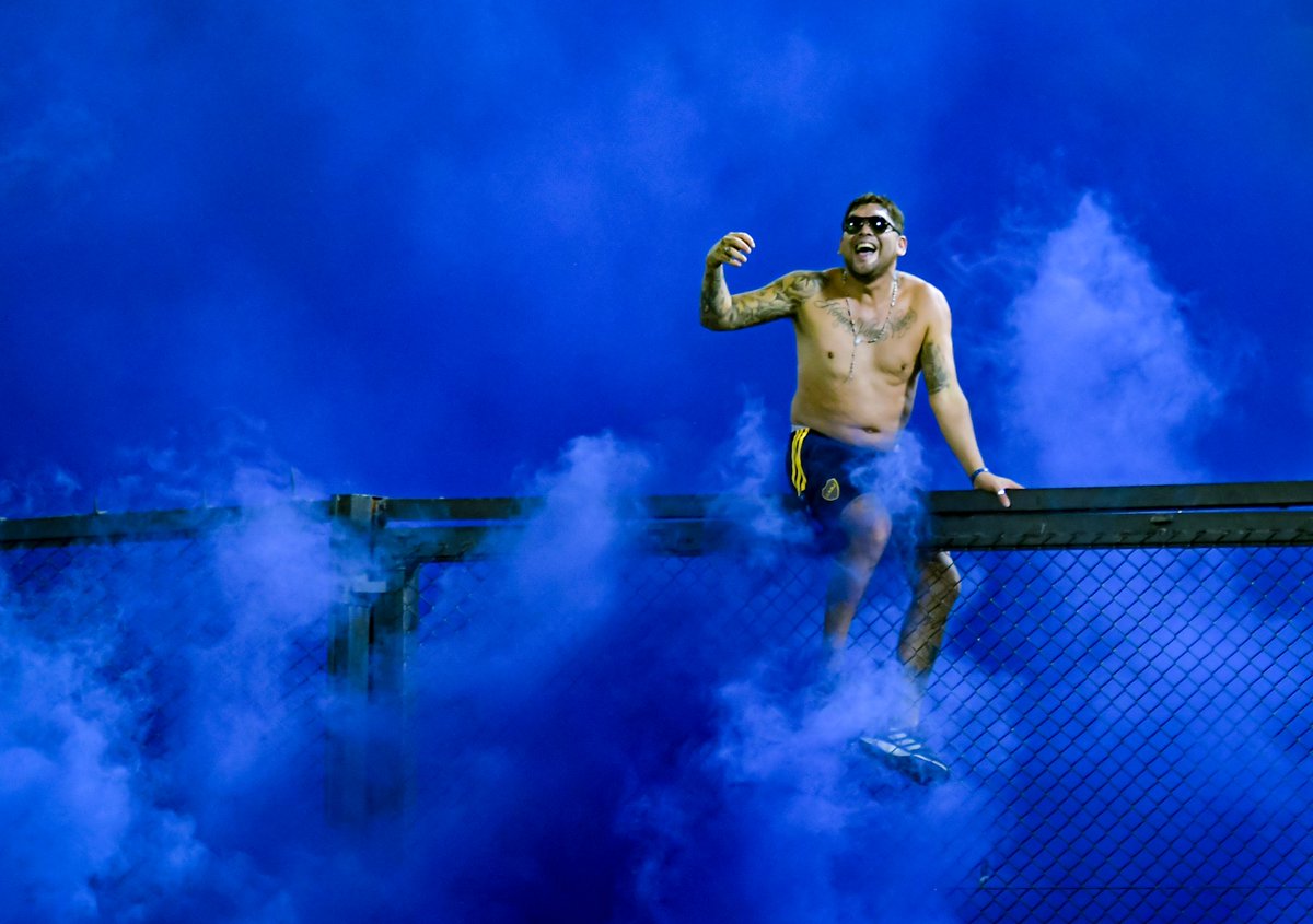 PlanetaBoca's tweet photo. 🎶 Yo te voy a alentar como todos los años...

⏳ Tachando las horas para verte otra vez, Boca. 

🔵🟡🔵 https://t.co/YK9GtXYlZ7