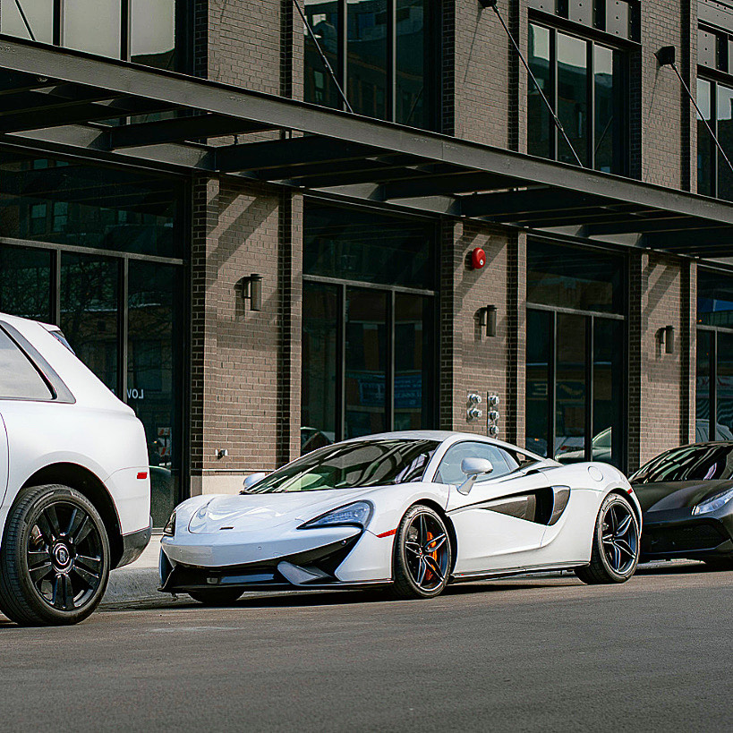 NobuChicago's tweet photo. Experience Fulton Market with ease during the Air and Water show. Our Drive to Us package includes complimentary valet parking and up to 15% off stays of 4 nights or more!

Tap the link in our bio to learn more!

#nobu #drive #lhw #parking #nobuchicago https://t.co/8Iv1PogqcW