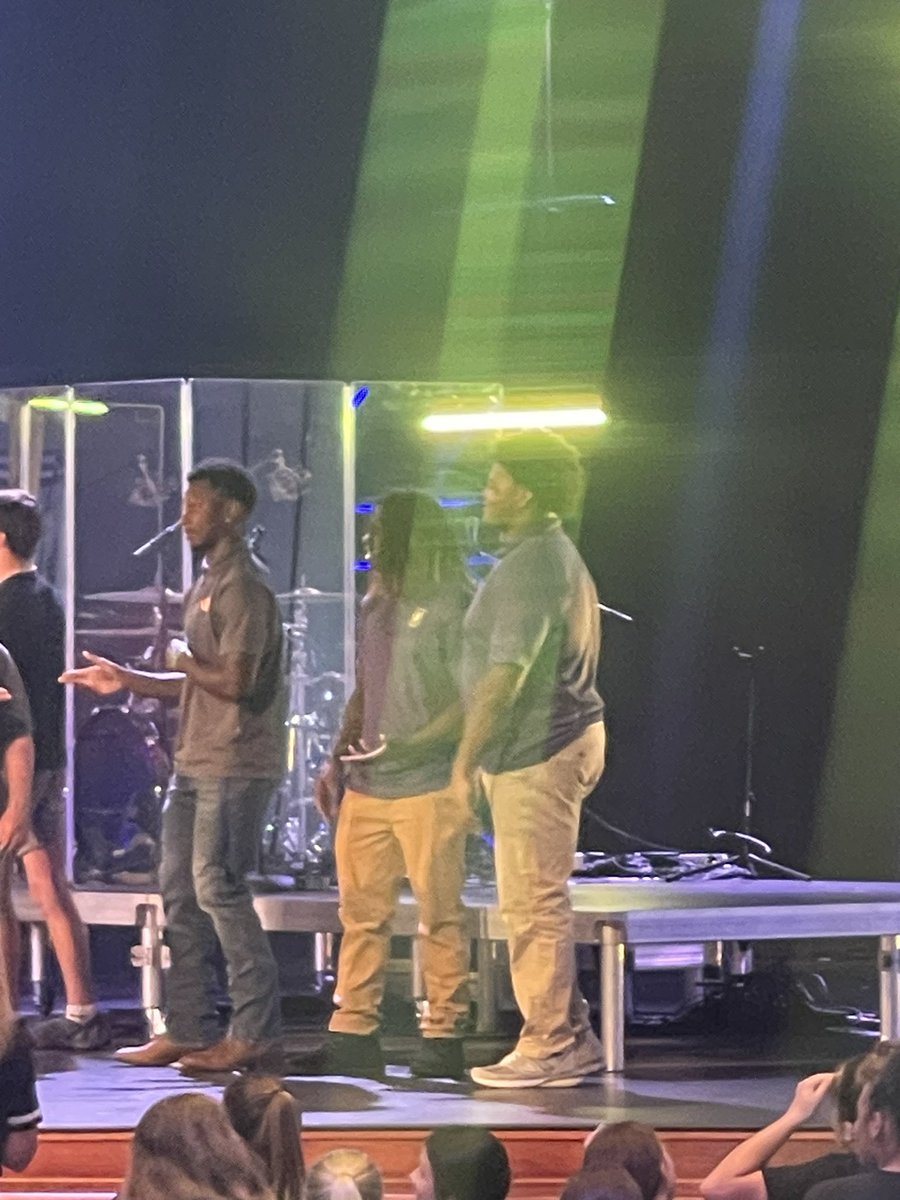 An amazing night of worship for many student athletes in the Shoals area. Thankful the Bulldogs were able to attend. Lives were changed! Thank you FCA and Highland Baptist for hosting the event. #ALLIN