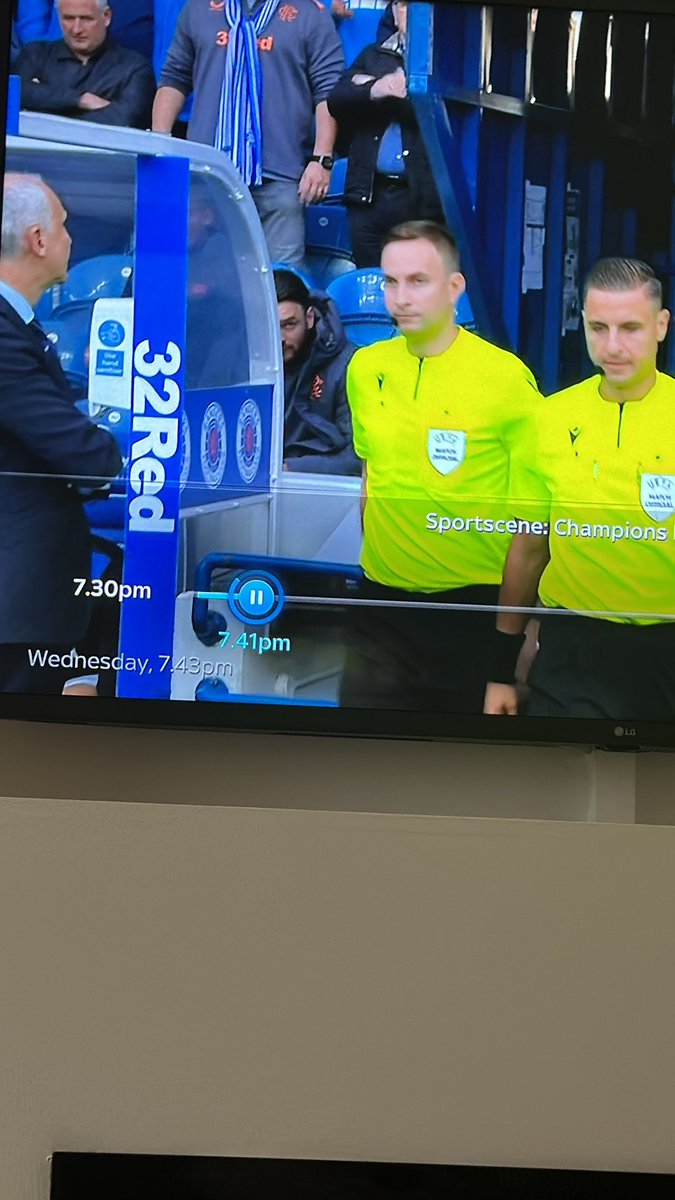 Is that Craig Gordon behind the rangers dug out