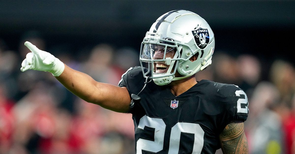 I expect Isaiah Pola-Mao to break out for the #Raiders in 2023. Last year, he played in only 81 snaps, and he still ended up with: - 6 Run Stops - 55.6% completion percentage - 2 Pass Breakups - 1 QB Sack - 1 QB Hit Who do you think breaks out for Las Vegas this year?