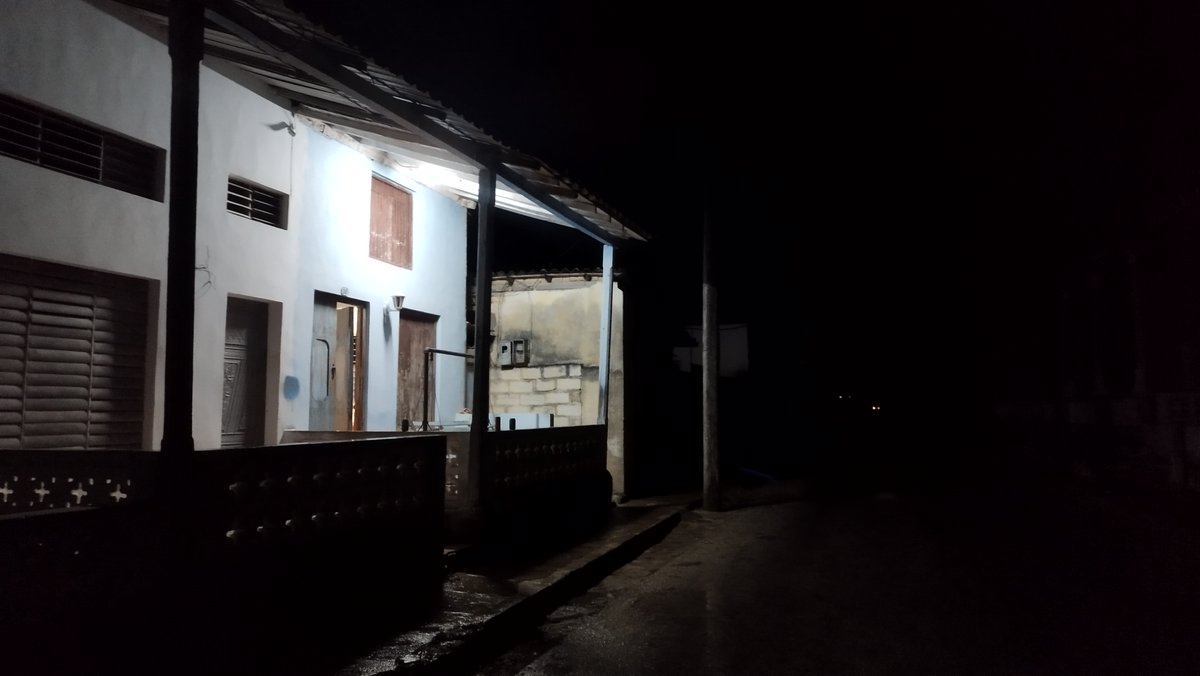 ¡No te pierdas las siguientes imágenes si quieres ver cómo tener electricidad durante un apagón! #Lucendi #KitSolar #cubana