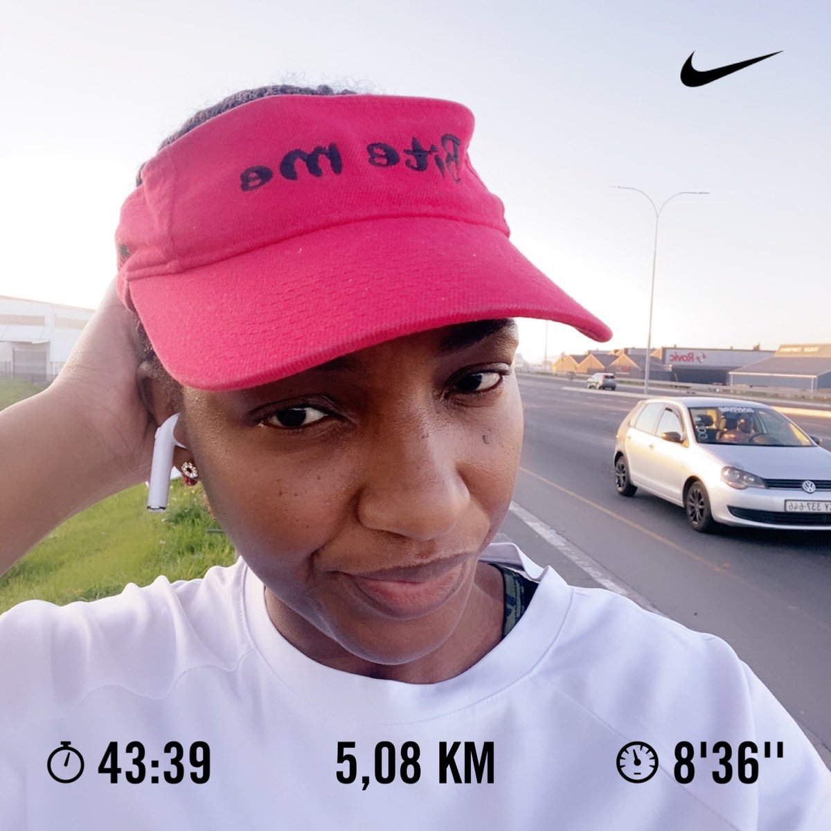 phumezasd's tweet photo. @mlota_azola Uyaluthanda uchuku yhoooo @mlota_azola ngemini yamanina 🤭😅. Kodwa ndiyazama wethu ndiyile today 🏃🏾‍♀️akunzima 😅😅😅 https://t.co/Qb4rrbWMtY