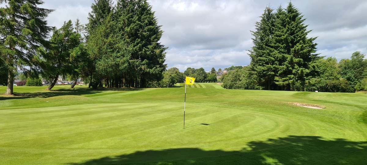 A generous par 4, if your drive is straight - what hole is this?