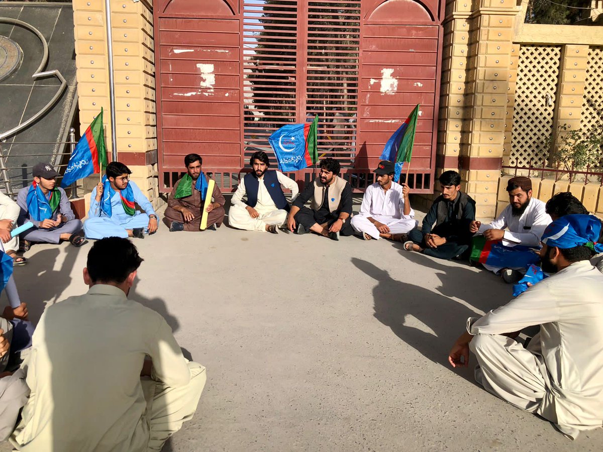 ayaaz101's tweet photo. #SaveUOaB https://t.co/EolsdnxHUd