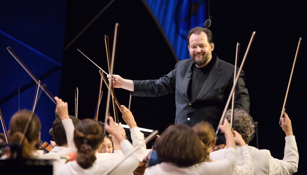 TanglewoodMA's tweet image. Tanglewood On Parade (8/8) was a full day of fun! With the @BostonSymphony Orchestra, @TheBostonPops Orchestra, Tanglewood Music Center Orchestra and conductors @andris_nelsons, John Williams, Keith Lockhart, and TMC Fellows Armand Birk and @zajaconductor.

📸: Hilary Scott