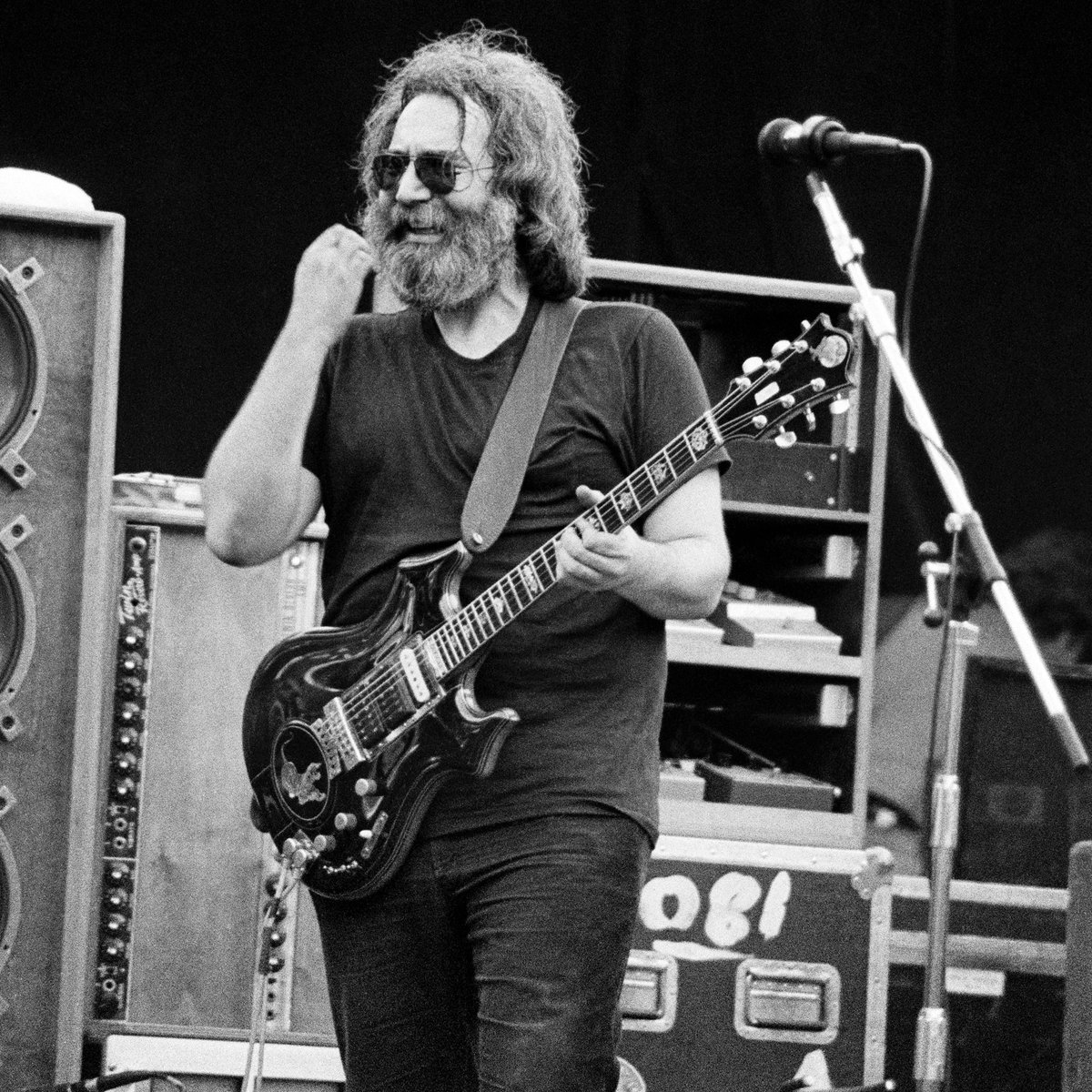 GratefulDead's tweet photo. Honoring the legacy of @jerrygarcia, whose timeless melodies continue to inspire generations to come. You are deeply missed, Jer!

Photos by Charles B. Seton, @jayblakesberg, and Tim Mosenfelder