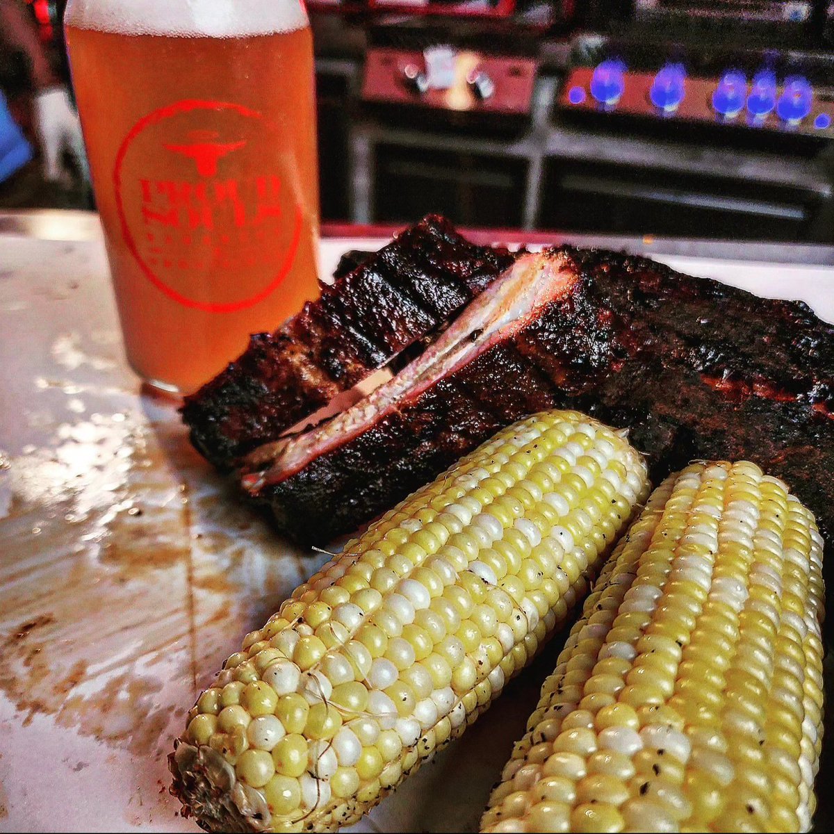 A little lunch with some Honey BBQ Marinated Baby Backs from @PrairieFresh with some grilled corn on the cob and a cold one!  

#fergdoinfergthings #fergoliciousbbqworldwide #proudsoulsbbqkc #teamproudsouls #proudsoulsbbqandprovisions #kingdomofQ #prairiefresh #ribs #kcmo