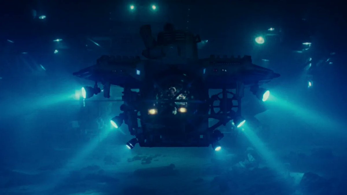 valhallapics's tweet photo. Not only did Dennis Muren, Hoyt Yeatman, John Bruno and Dennis Skotak win the #Oscar for #BestVisualFX, but #TheAbyss was also nominated for #AcademyAwards for Best Sound, Best Art Direction, and Best Cinematography! 13/13 https://t.co/BR7I12pCwD