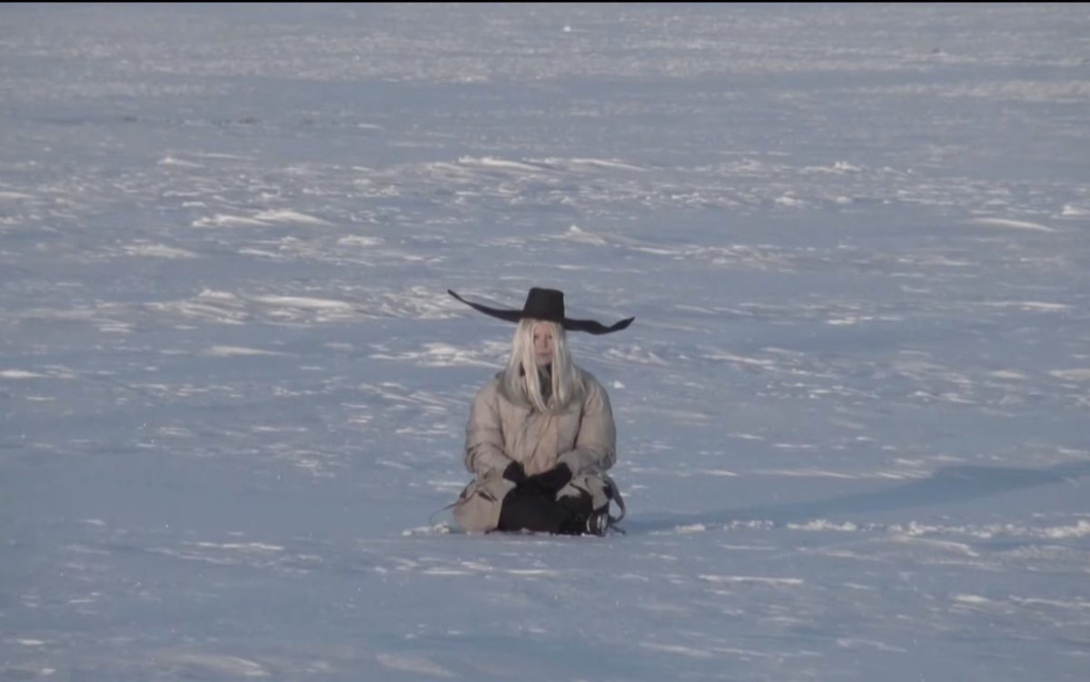 waves_and_static tweet media