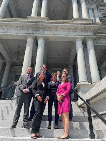 Doreen Harris (@doreen_m_harris) on Twitter photo I was pleased to join the MA, CT and RI state energy/environment leads today in Washington DC to meet with <a href="/POTUS/">President Donald J. Trump</a> White House reps, <a href="/ENERGY/">U.S. Department of Energy</a> <a href="/USTreasury/">Treasury Department</a> officials and more to discuss ways we can advance our mutual #cleanenergy goals together. I was pleased to join the MA, CT and RI state energy/environment leads today in Washington DC to meet with <a href="/POTUS/">President Donald J. Trump</a> White House reps, <a href="/ENERGY/">U.S. Department of Energy</a> <a href="/USTreasury/">Treasury Department</a> officials and more to discuss ways we can advance our mutual #cleanenergy goals together.